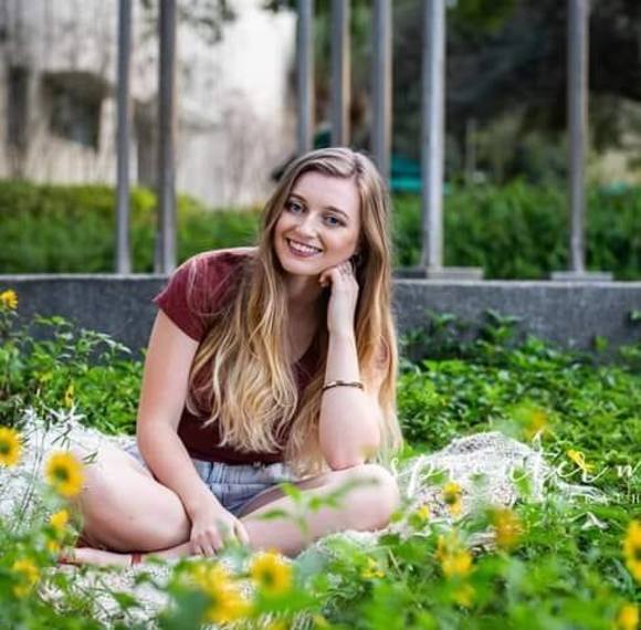 Meet your Posher, Hannah - Picture 1 of 1